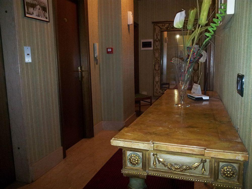 Hotel Imperial Торино Екстериор снимка