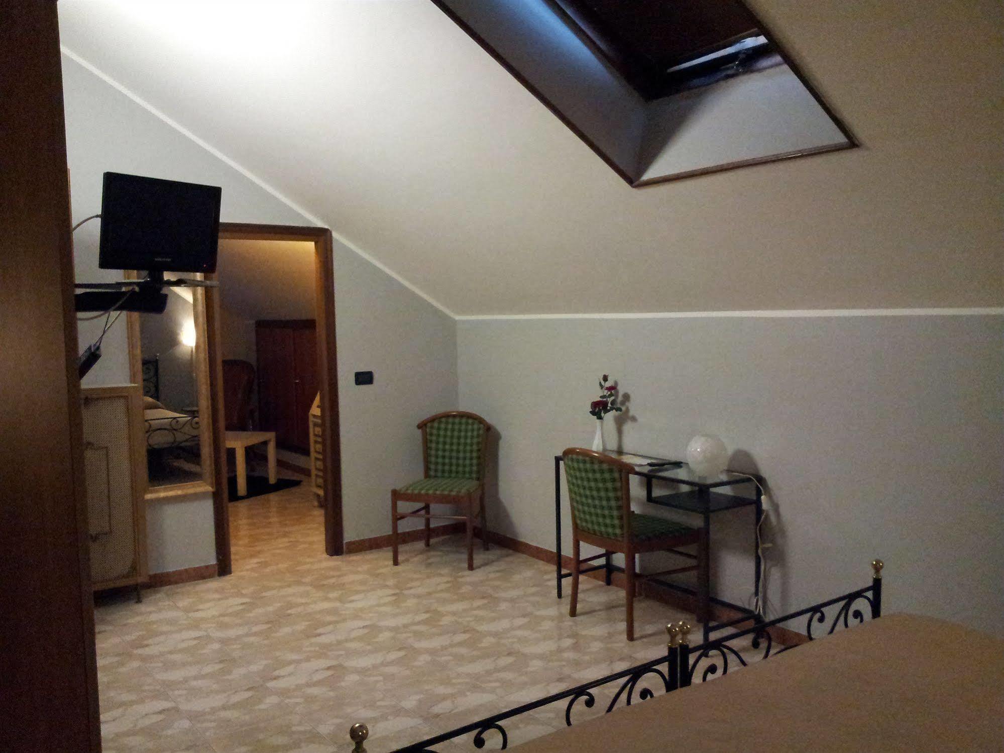Hotel Imperial Торино Екстериор снимка